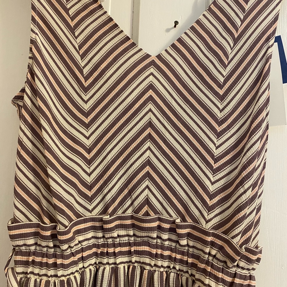 Romper - Picture 2 of 3